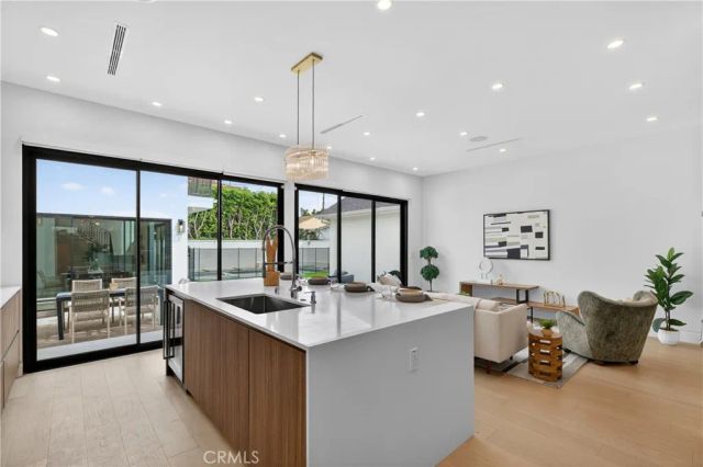 4842 Biloxi Avenue, Toluca Lake, CA 91601