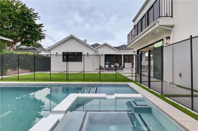 4842 Biloxi Avenue, Toluca Lake, CA 91601