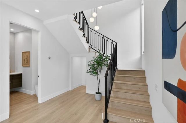 4842 Biloxi Avenue, Toluca Lake, CA 91601