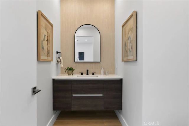 4842 Biloxi Avenue, Toluca Lake, CA 91601