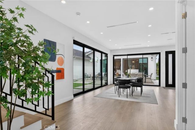 4842 Biloxi Avenue, Toluca Lake, CA 91601
