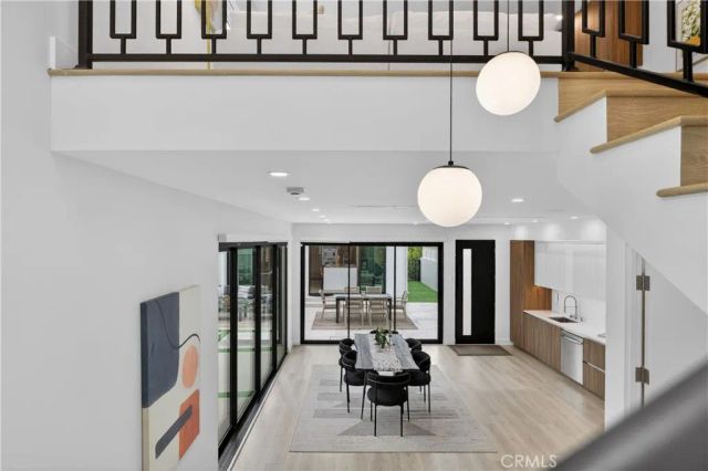 4842 Biloxi Avenue, Toluca Lake, CA 91601