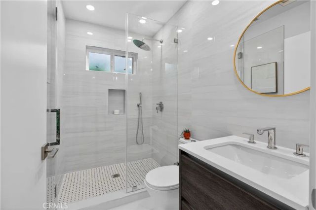 4842 Biloxi Avenue, Toluca Lake, CA 91601