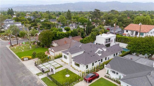 4842 Biloxi Avenue, Toluca Lake, CA 91601