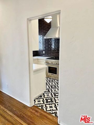 1330 N Harper Avenue 108, West Hollywood, CA 90046