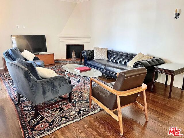1330 N Harper Avenue 108, West Hollywood, CA 90046