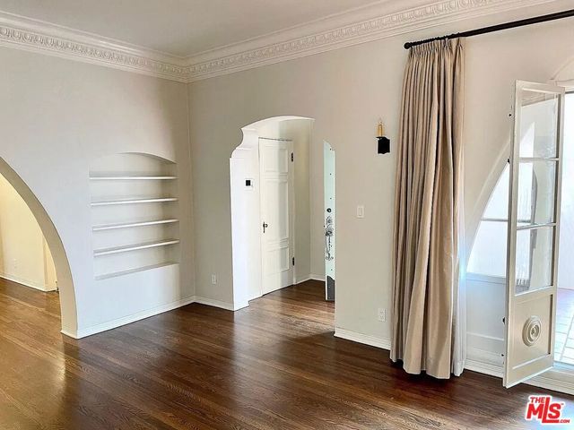 1330 N Harper Avenue 108, West Hollywood, CA 90046