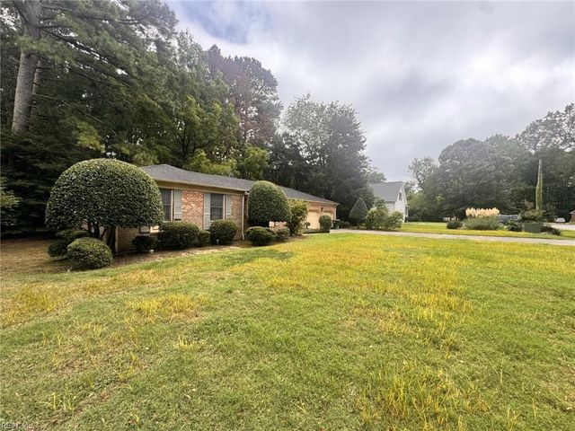103 Poplar Point RD, Yorktown, VA 23692