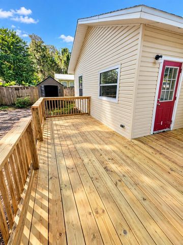 320 S COURTLAND AVENUE, Bartow, FL 33830