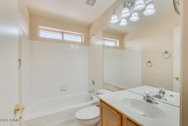 750 E BAYLOR Lane, Chandler, AZ 85225