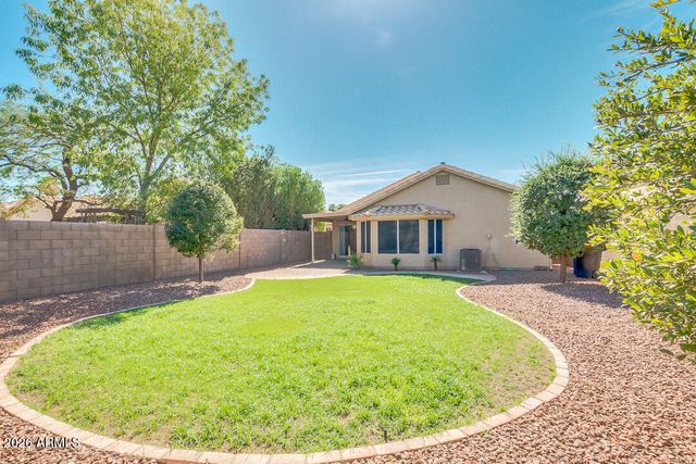 750 E BAYLOR Lane, Chandler, AZ 85225