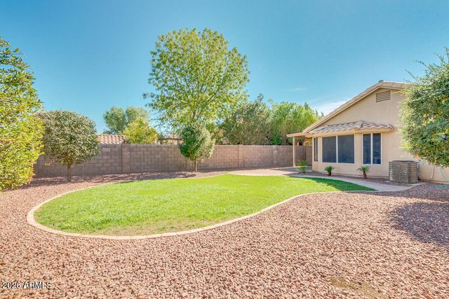750 E BAYLOR Lane, Chandler, AZ 85225