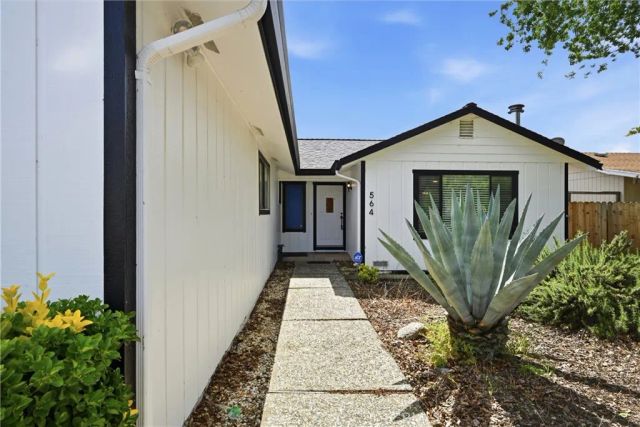 564 Keys, Clearlake Oaks, CA 95423