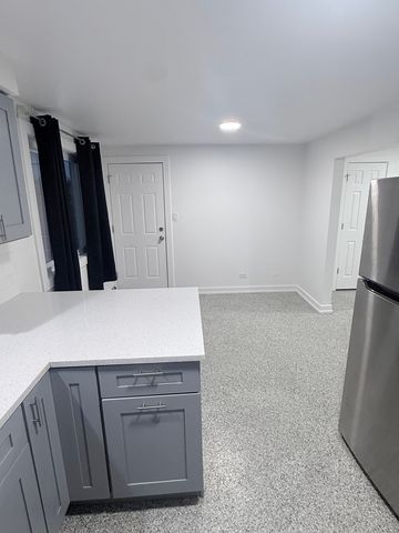 6003 W 35th Street 3, Cicero, IL 60804