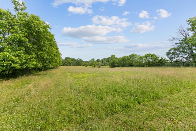 170 Upper Station Camp Crk Rd, Gallatin, TN 37066