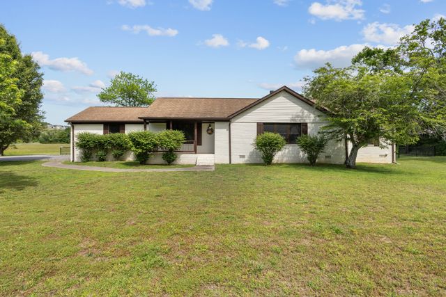 170 Upper Station Camp Crk Rd, Gallatin, TN 37066