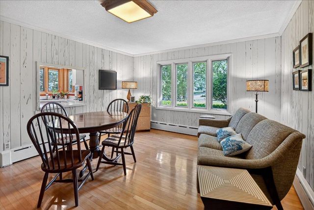11 Fuller Drive, Madison, WI 53704