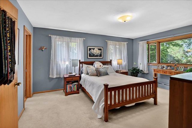 11 Fuller Drive, Madison, WI 53704