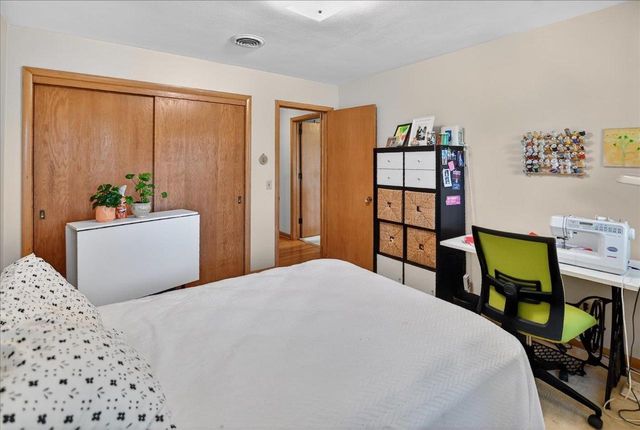 11 Fuller Drive, Madison, WI 53704