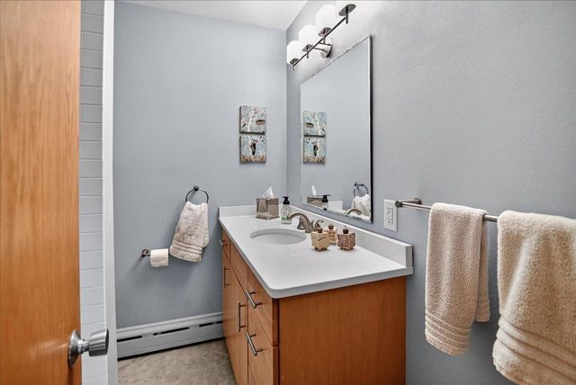 11 Fuller Drive, Madison, WI 53704