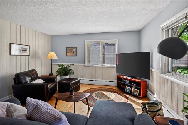 11 Fuller Drive, Madison, WI 53704