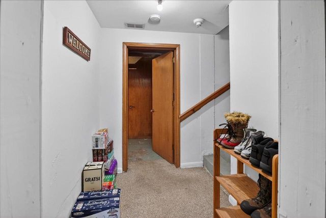 11 Fuller Drive, Madison, WI 53704