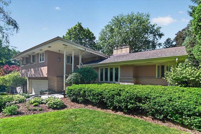 11 Fuller Drive, Madison, WI 53704