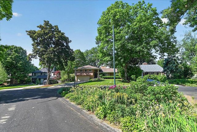 11 Fuller Drive, Madison, WI 53704