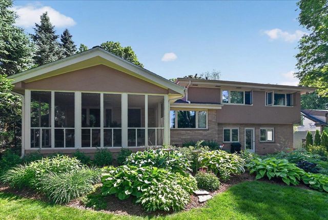 11 Fuller Drive, Madison, WI 53704