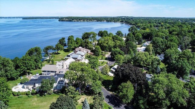 11 Fuller Drive, Madison, WI 53704