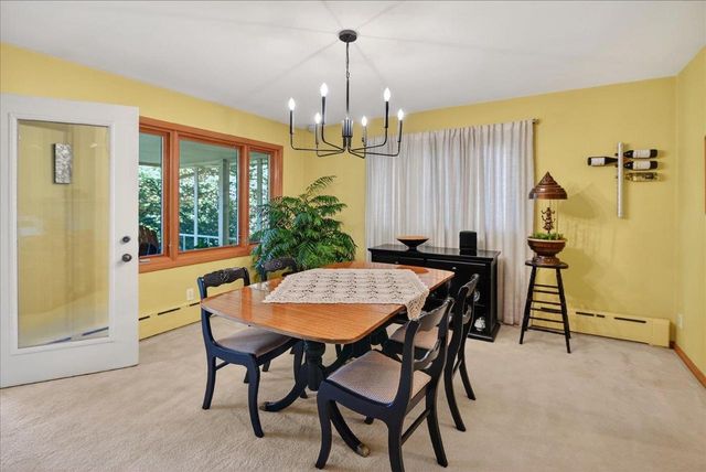 11 Fuller Drive, Madison, WI 53704