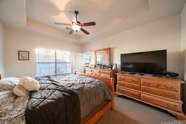 14406 Barn Ct, Elmendorf, TX 78112