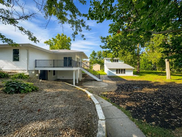 3414 Opal Drive, Ames, IA 50010
