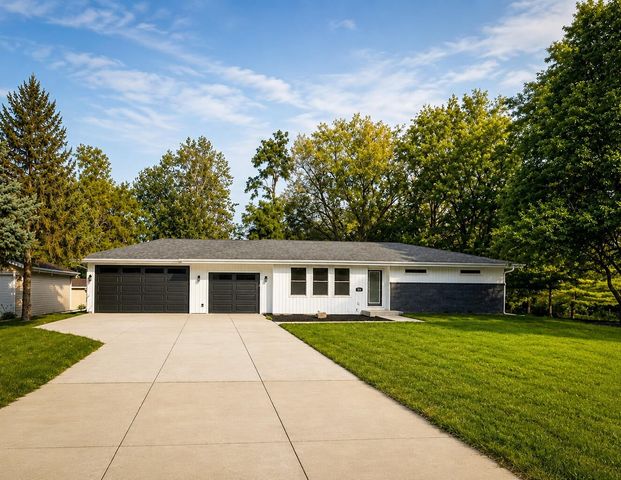 3414 Opal Drive, Ames, IA 50010