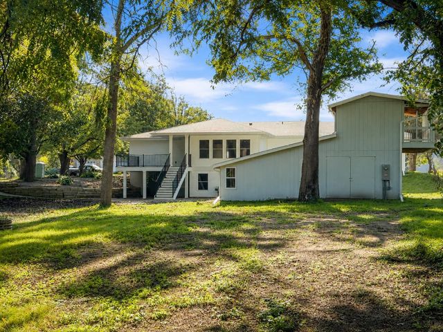 3414 Opal Drive, Ames, IA 50010