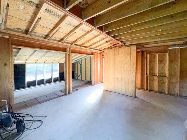 3414 Opal Drive, Ames, IA 50010