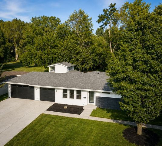 3414 Opal Drive, Ames, IA 50010