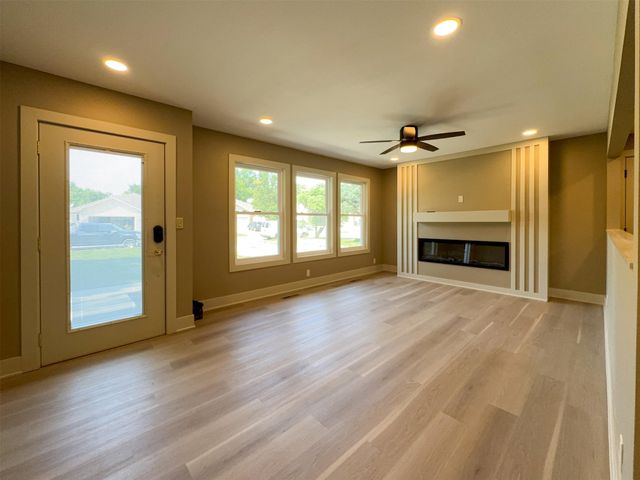 3414 Opal Drive, Ames, IA 50010