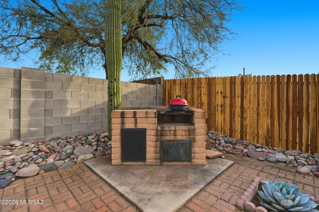 5133 W Citrine Place, Tucson, AZ 85742