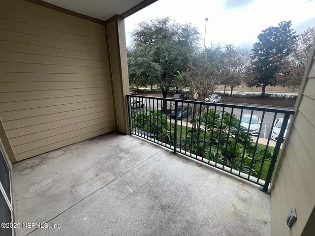 7800 POINT MEADOWS Drive 1524, Jacksonville, FL 32256