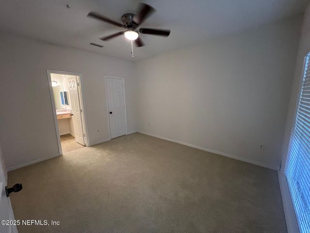 7800 POINT MEADOWS Drive 1524, Jacksonville, FL 32256