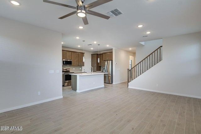2831 S CENTRAL Drive, Chandler, AZ 85286