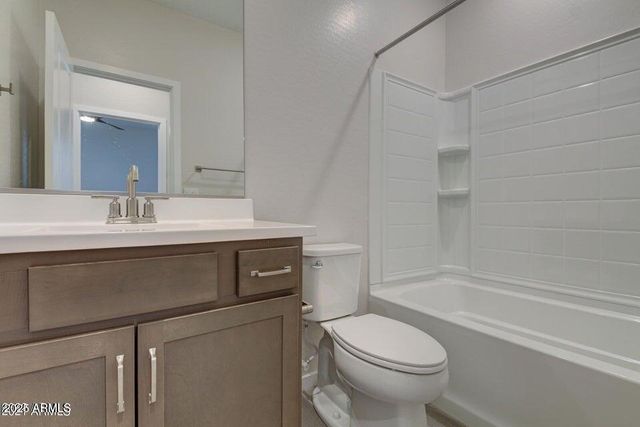 2831 S CENTRAL Drive, Chandler, AZ 85286
