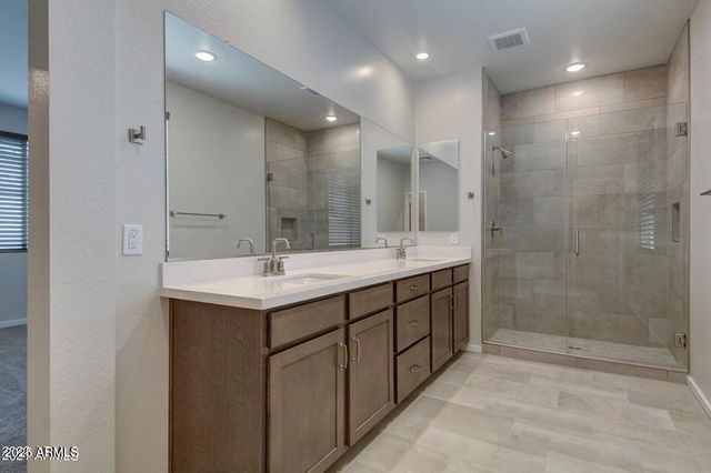 2831 S CENTRAL Drive, Chandler, AZ 85286