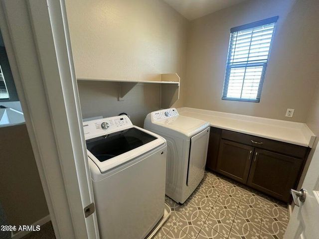 2831 S CENTRAL Drive, Chandler, AZ 85286