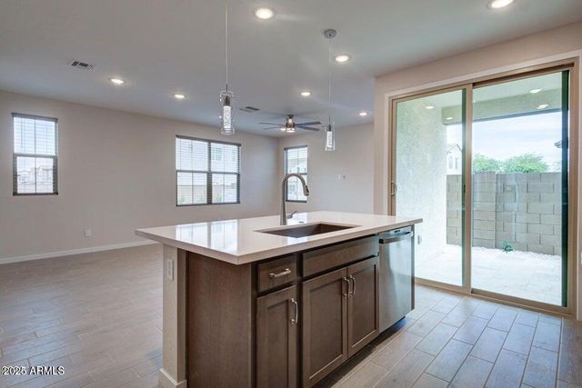 2831 S CENTRAL Drive, Chandler, AZ 85286