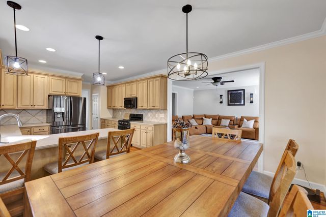 565 PARK LAKE LANE, Helena, AL 35080