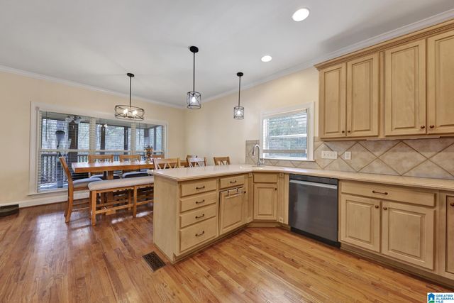 565 PARK LAKE LANE, Helena, AL 35080