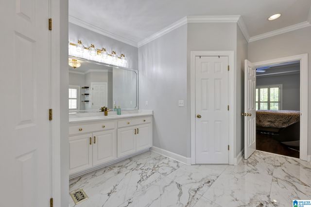 565 PARK LAKE LANE, Helena, AL 35080