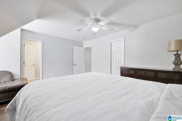 565 PARK LAKE LANE, Helena, AL 35080